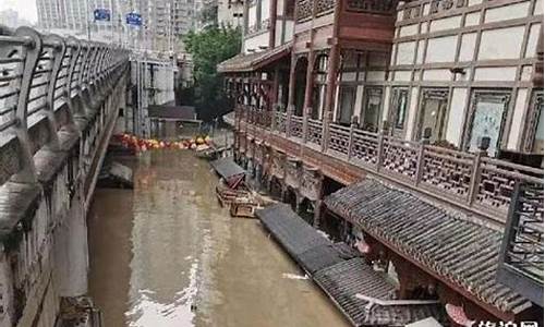 重庆一直下雨能去旅游吗最新_重庆一直下雨能去旅游吗